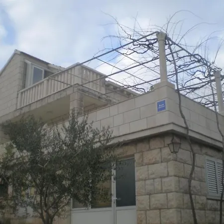 Kim- Two Bedroom With Terrace And Sea View