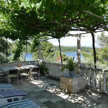Kim- Two Bedroom With Terrace And Sea View Lumbarda
